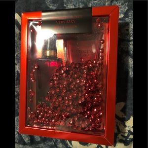 Very sexy gift set lotion and mist